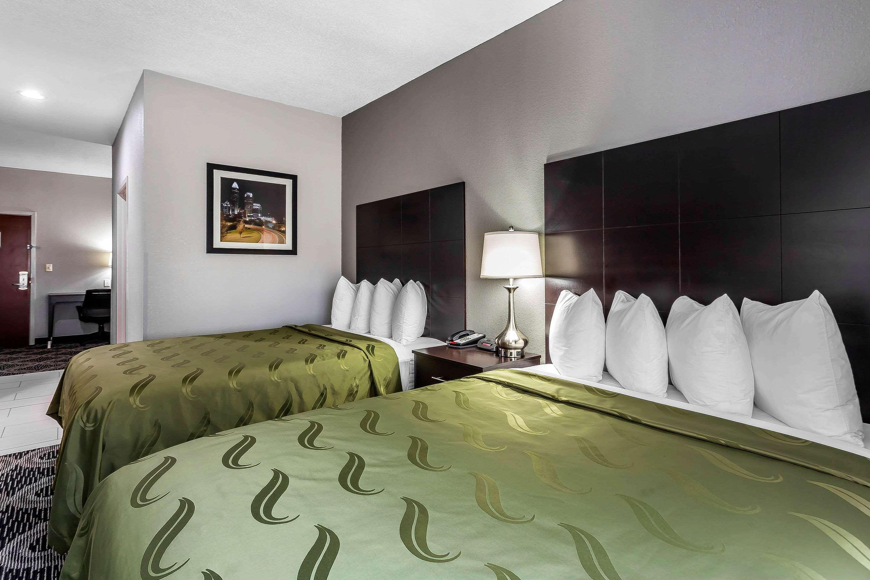 Quality Suites Pineville - Charlotte מראה חיצוני תמונה