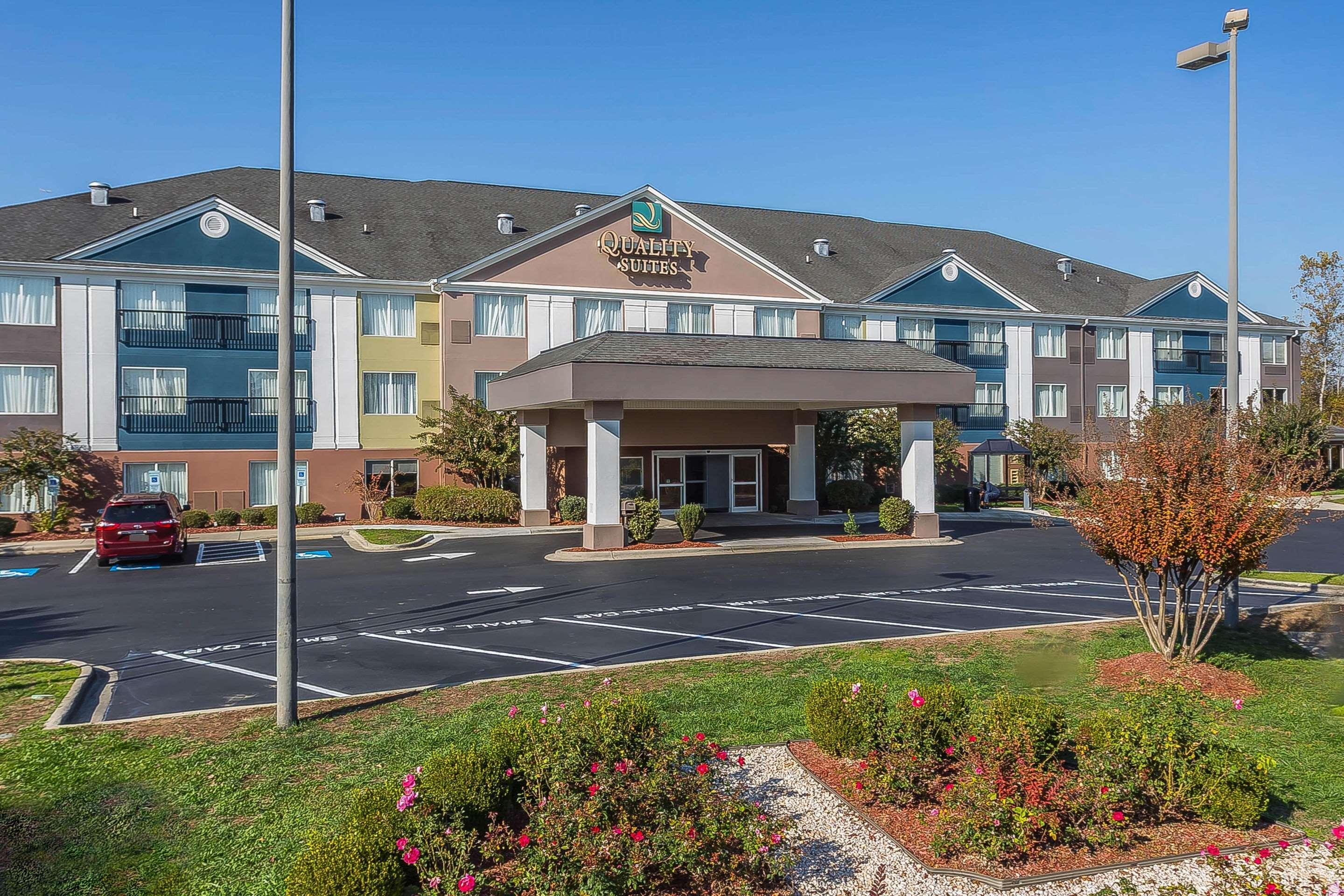 Quality Suites Pineville - Charlotte מראה חיצוני תמונה