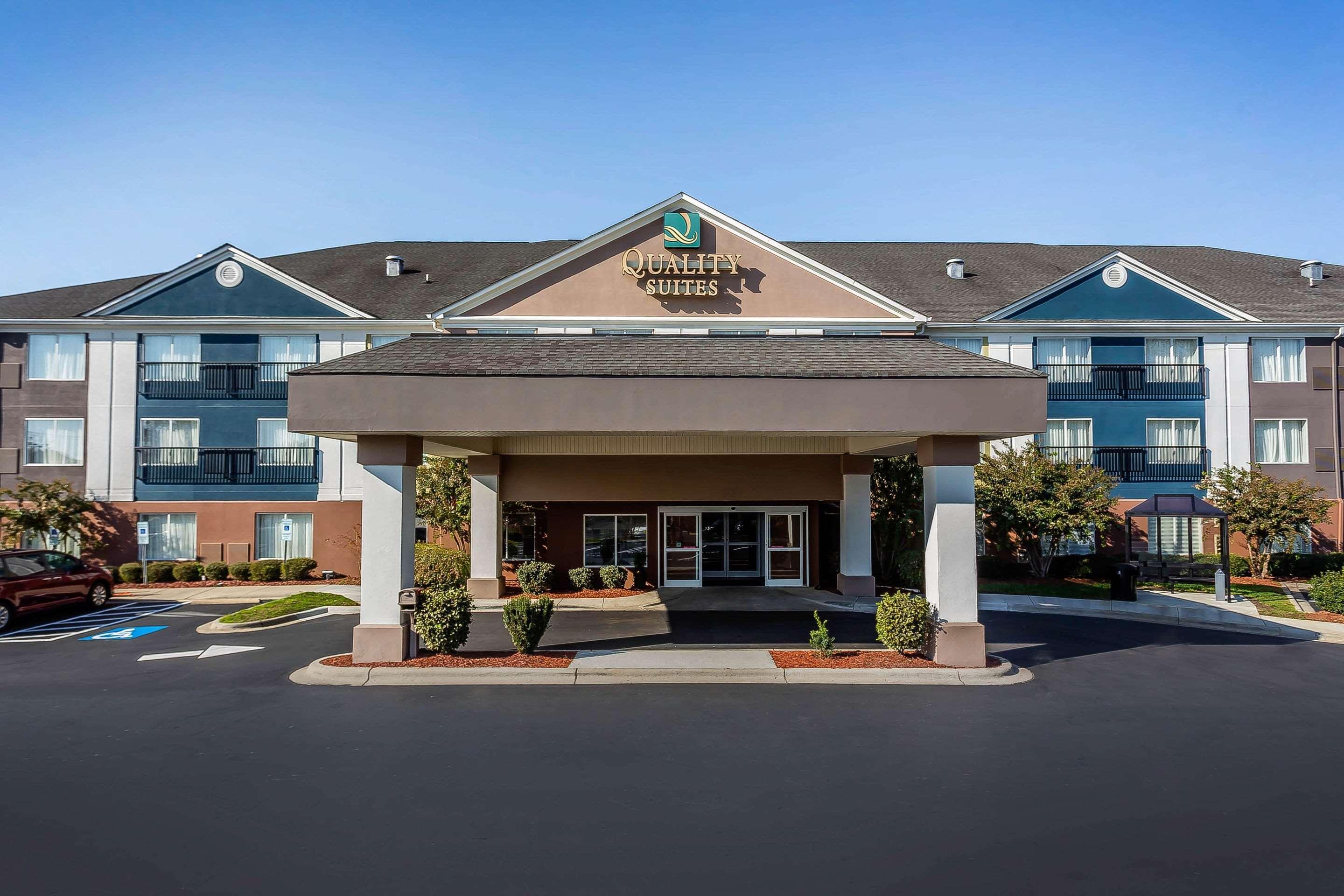 Quality Suites Pineville - Charlotte מראה חיצוני תמונה
