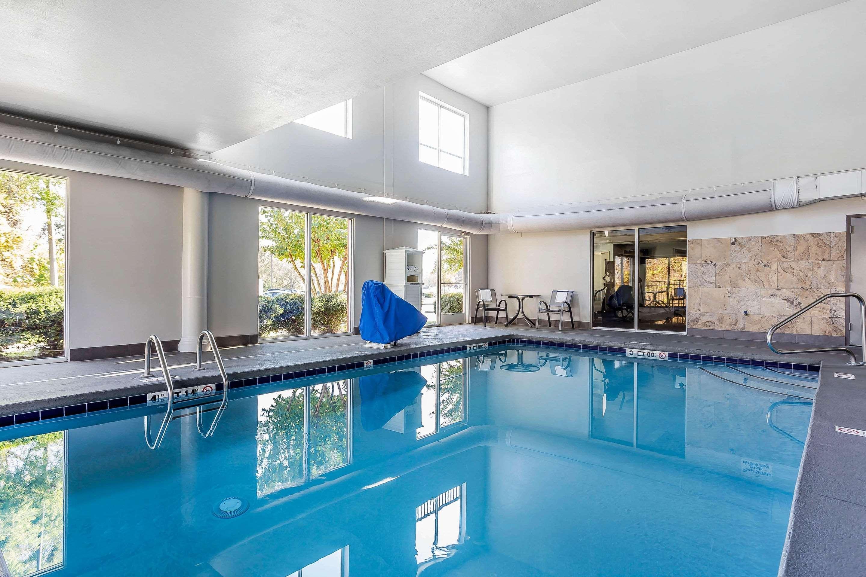 Quality Suites Pineville - Charlotte מראה חיצוני תמונה