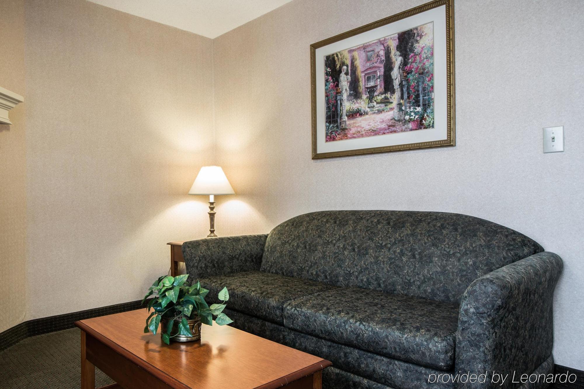 Quality Suites Pineville - Charlotte מראה חיצוני תמונה