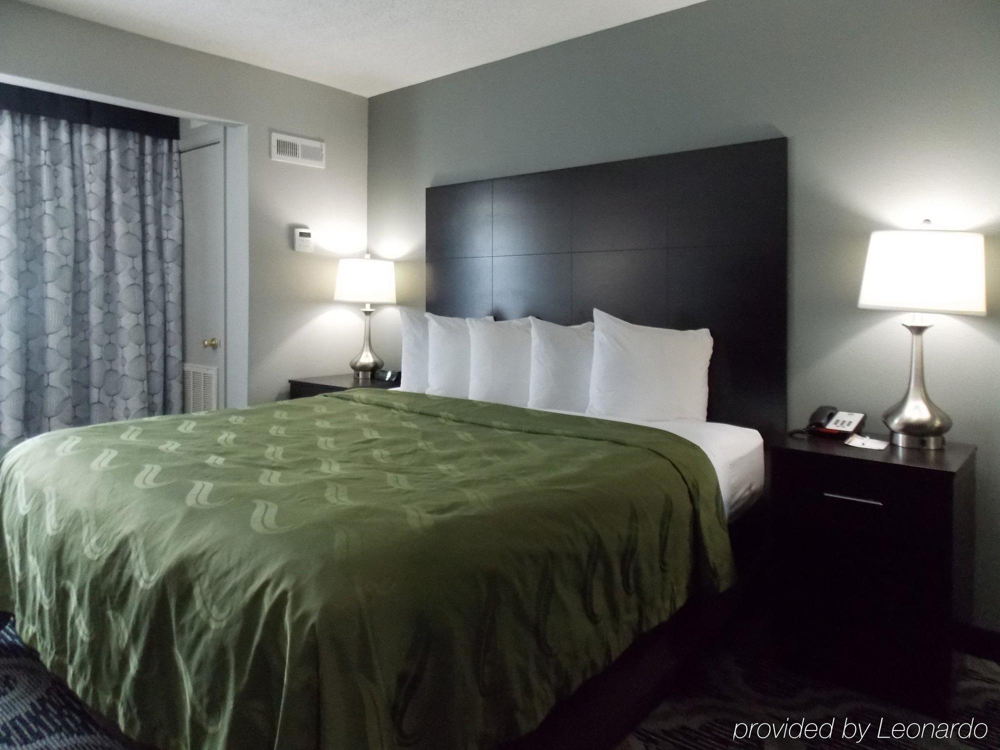 Quality Suites Pineville - Charlotte מראה חיצוני תמונה