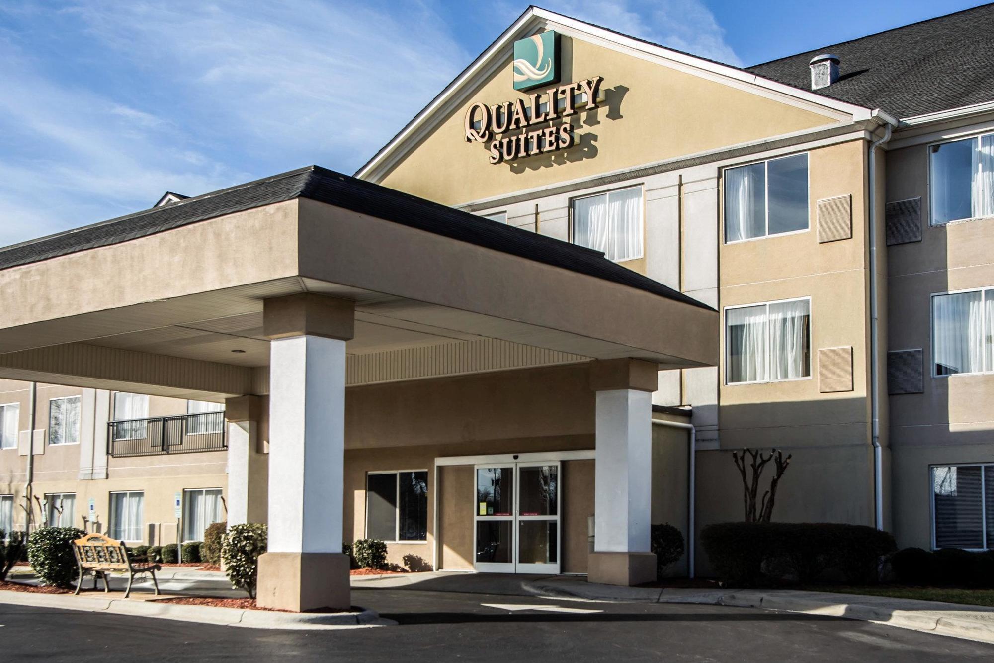 Quality Suites Pineville - Charlotte מראה חיצוני תמונה