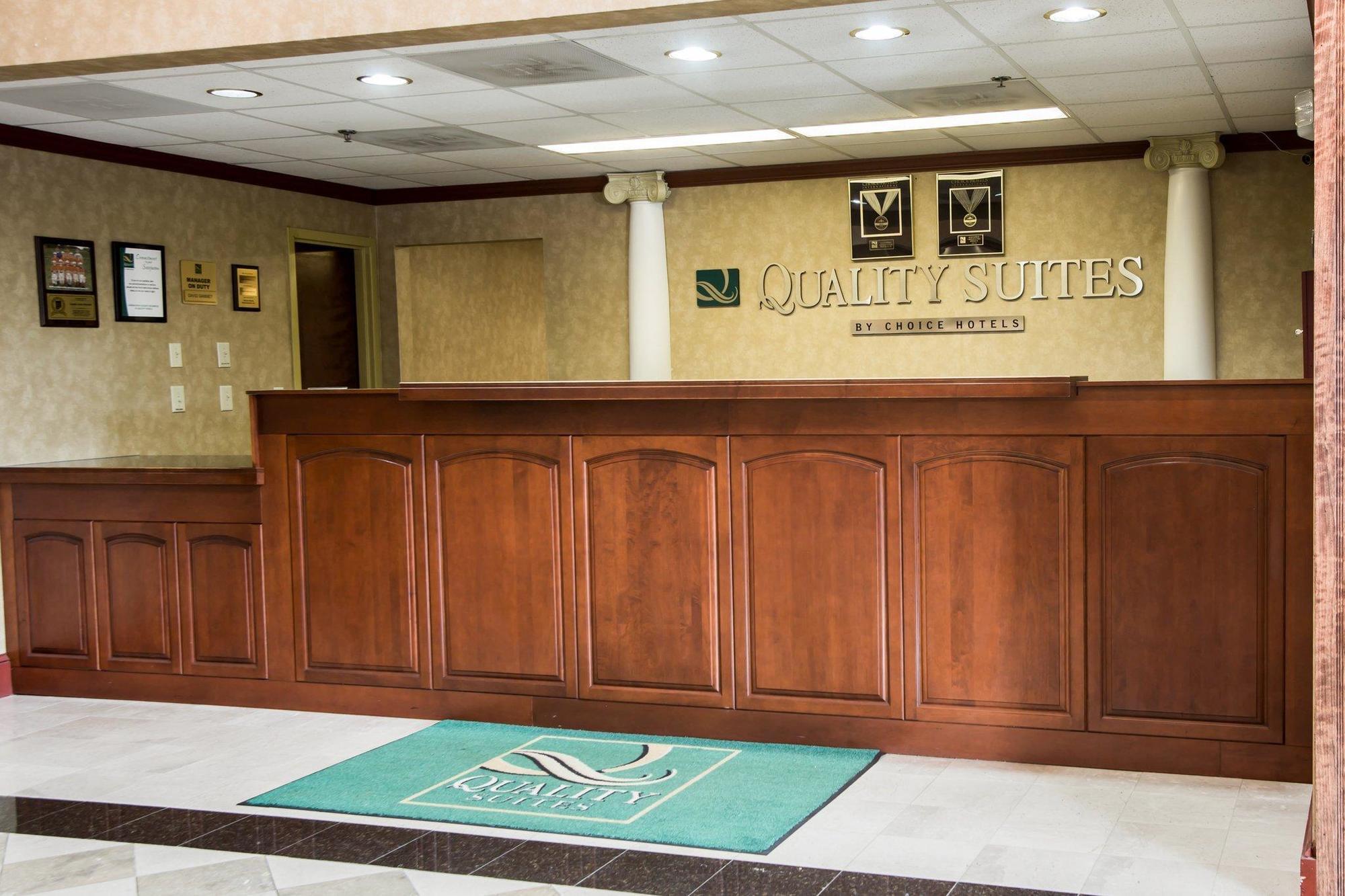 Quality Suites Pineville - Charlotte מראה חיצוני תמונה