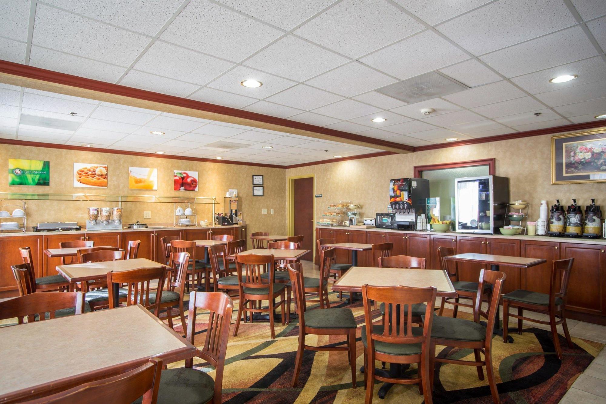 Quality Suites Pineville - Charlotte מראה חיצוני תמונה