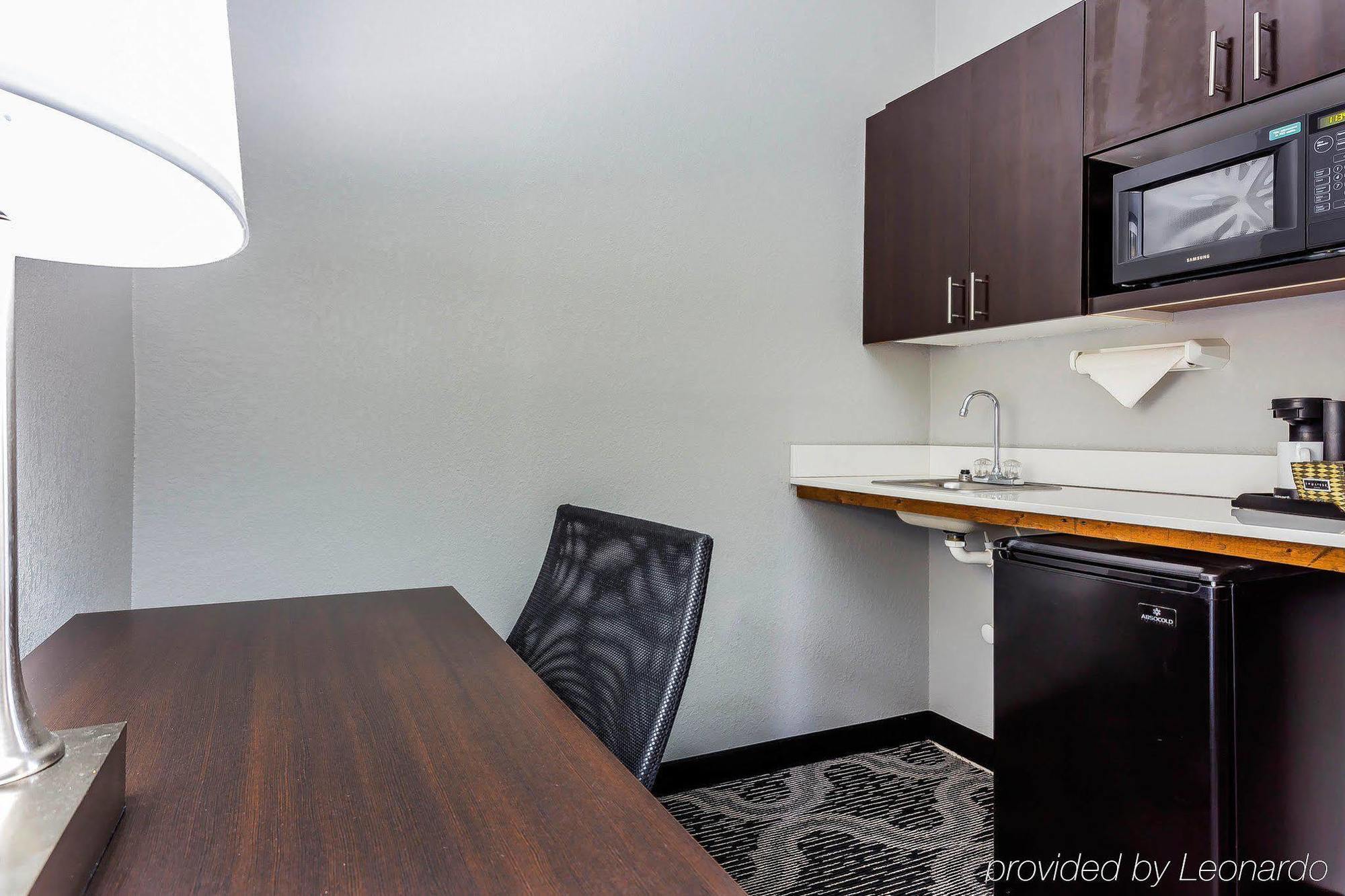 Quality Suites Pineville - Charlotte מראה חיצוני תמונה