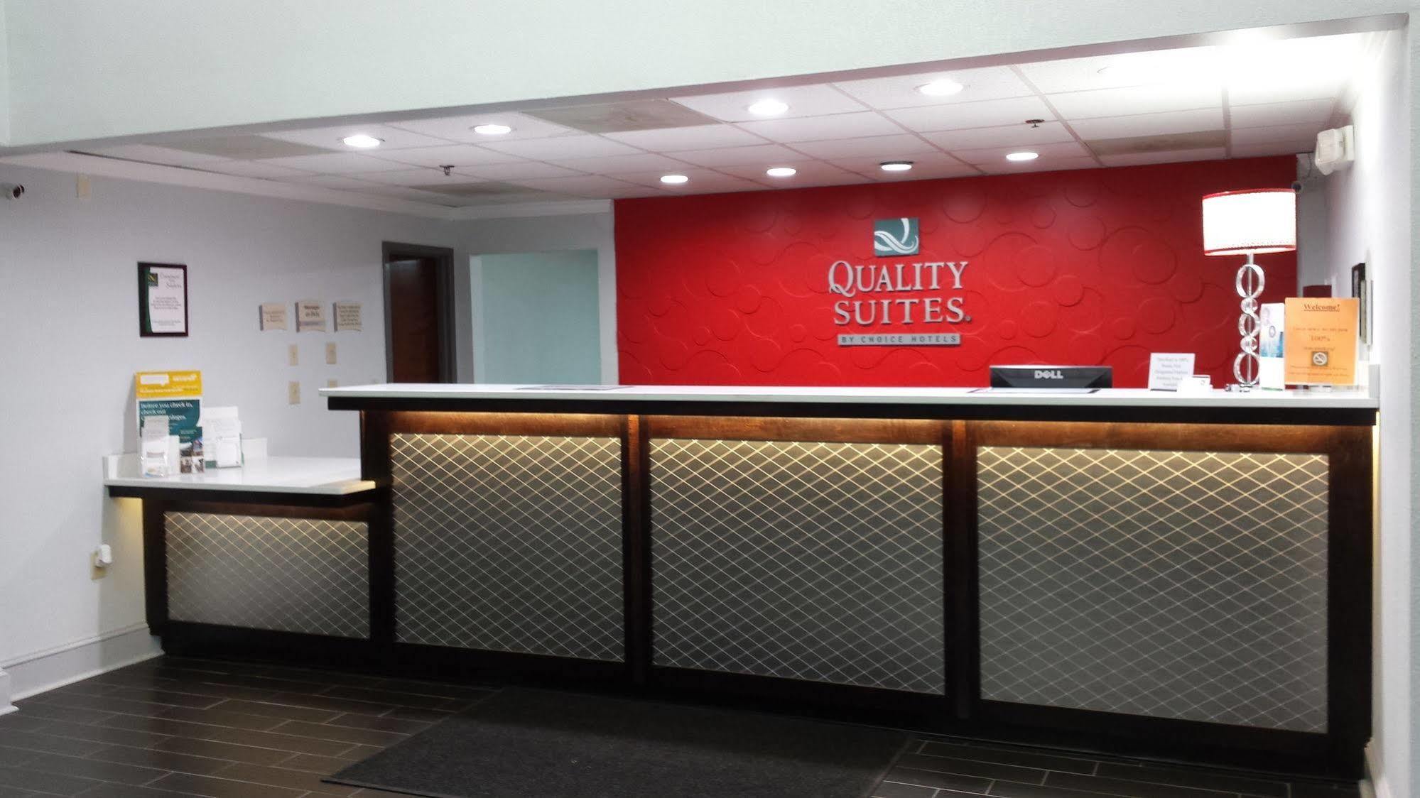 Quality Suites Pineville - Charlotte מראה חיצוני תמונה